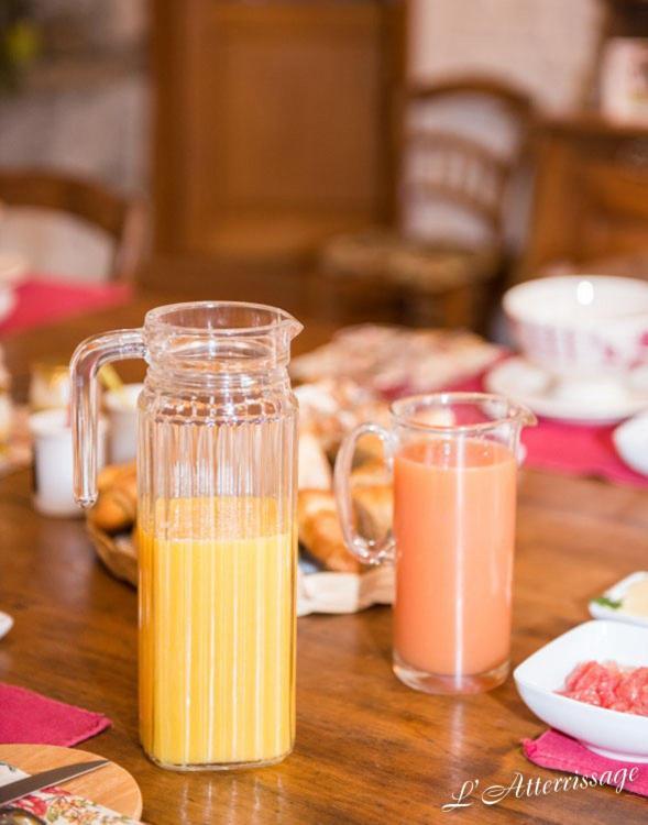Bed and Breakfast L'Atterrissage Santes Экстерьер фото