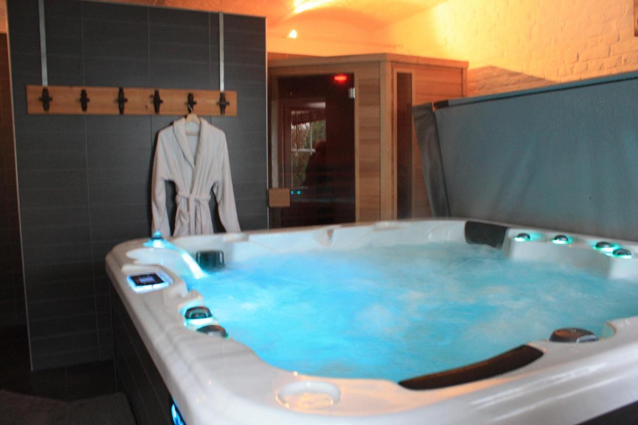 Bed and Breakfast L'Atterrissage Santes Экстерьер фото